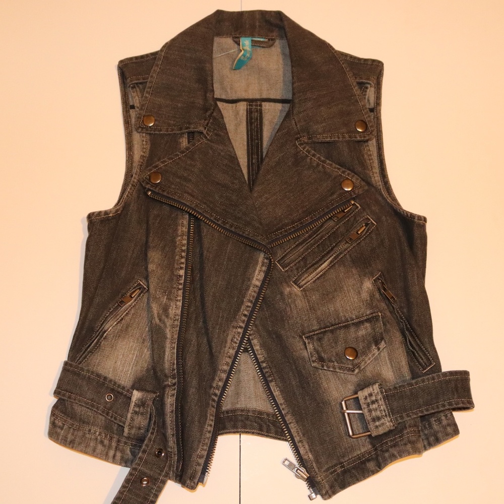 Truth & Pride Denim Vest Biker Motorcycle M NWT